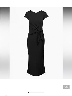 Wilfred | Black crewneck t-shirt midi dress | medium NWOT